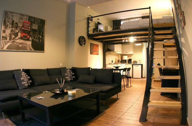 אתונה Pavlou Mela Apartment מראה חיצוני תמונה